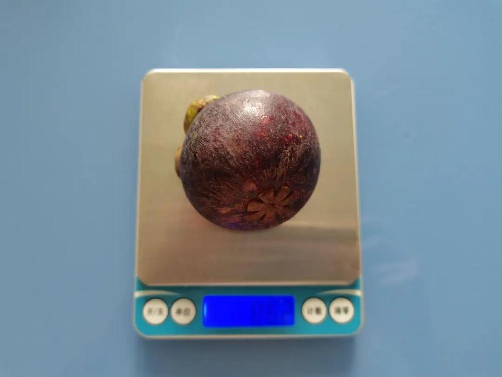 这种水果很贵虽然好吃但营养价值一般热量还很高
