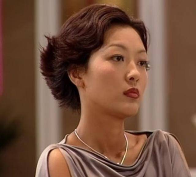 置业前TVB女星卖力宣传泰国楼房55岁仍单身曾因戏生情做小三
