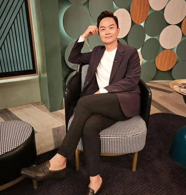 最美星二代！TVB实力男星大女儿近照曝穿紫色礼服被赞似仙女